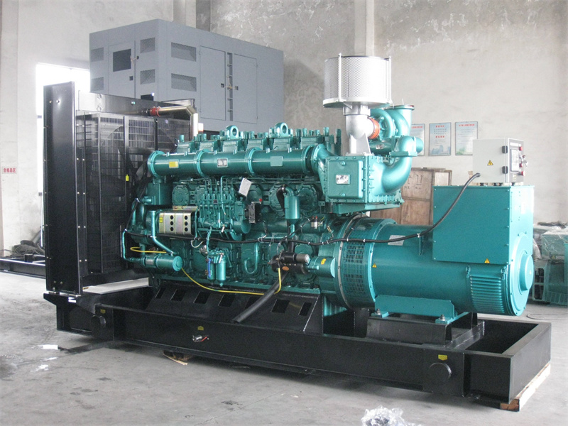 梅江200KW 柴油发电机的油耗是多少?