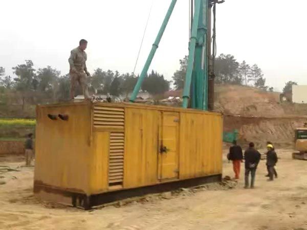 梅江如何判断水冷式机油散热器密封件是否需要更换?